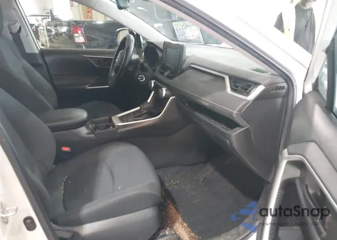 2021 Toyota Rav4 Le z USA, uszkodzony, nr VIN 2T3K1RFV1MW183102